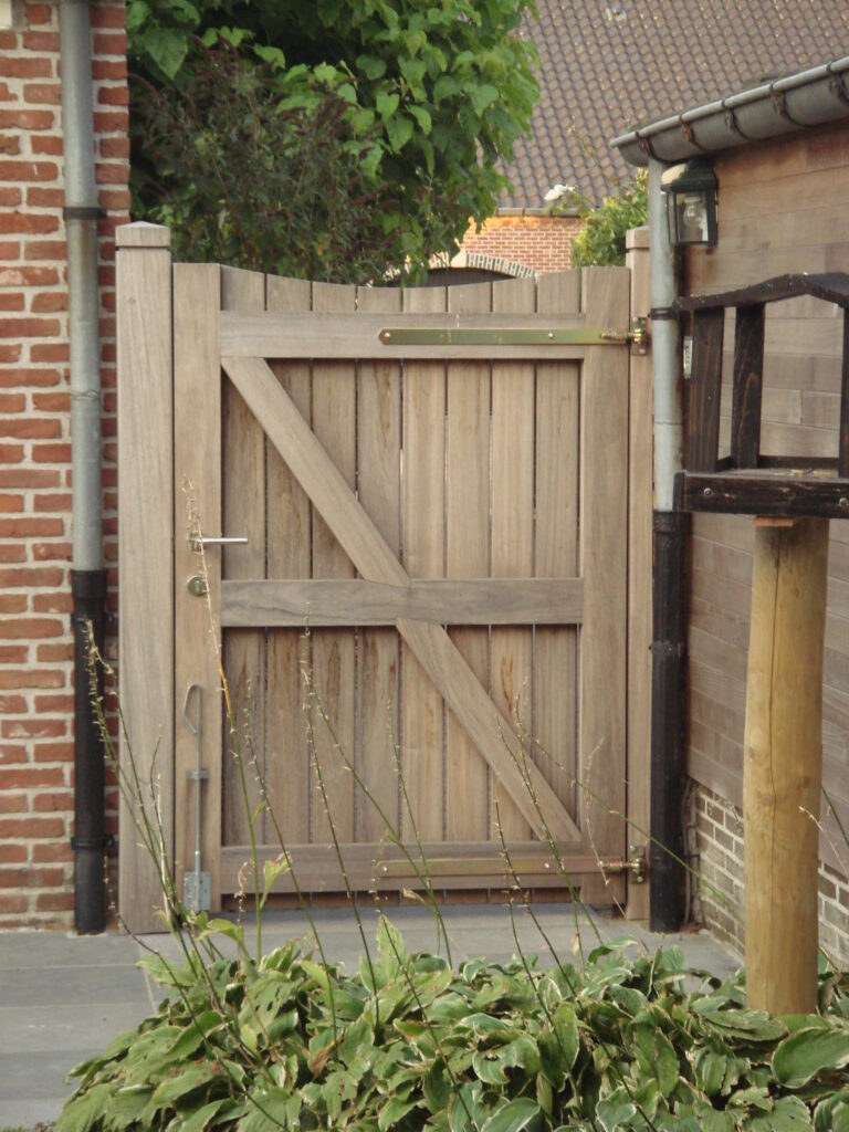 Tuinpoort in afzelia
