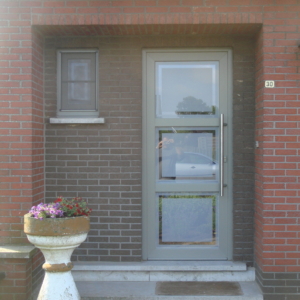 Voordeur met folie
