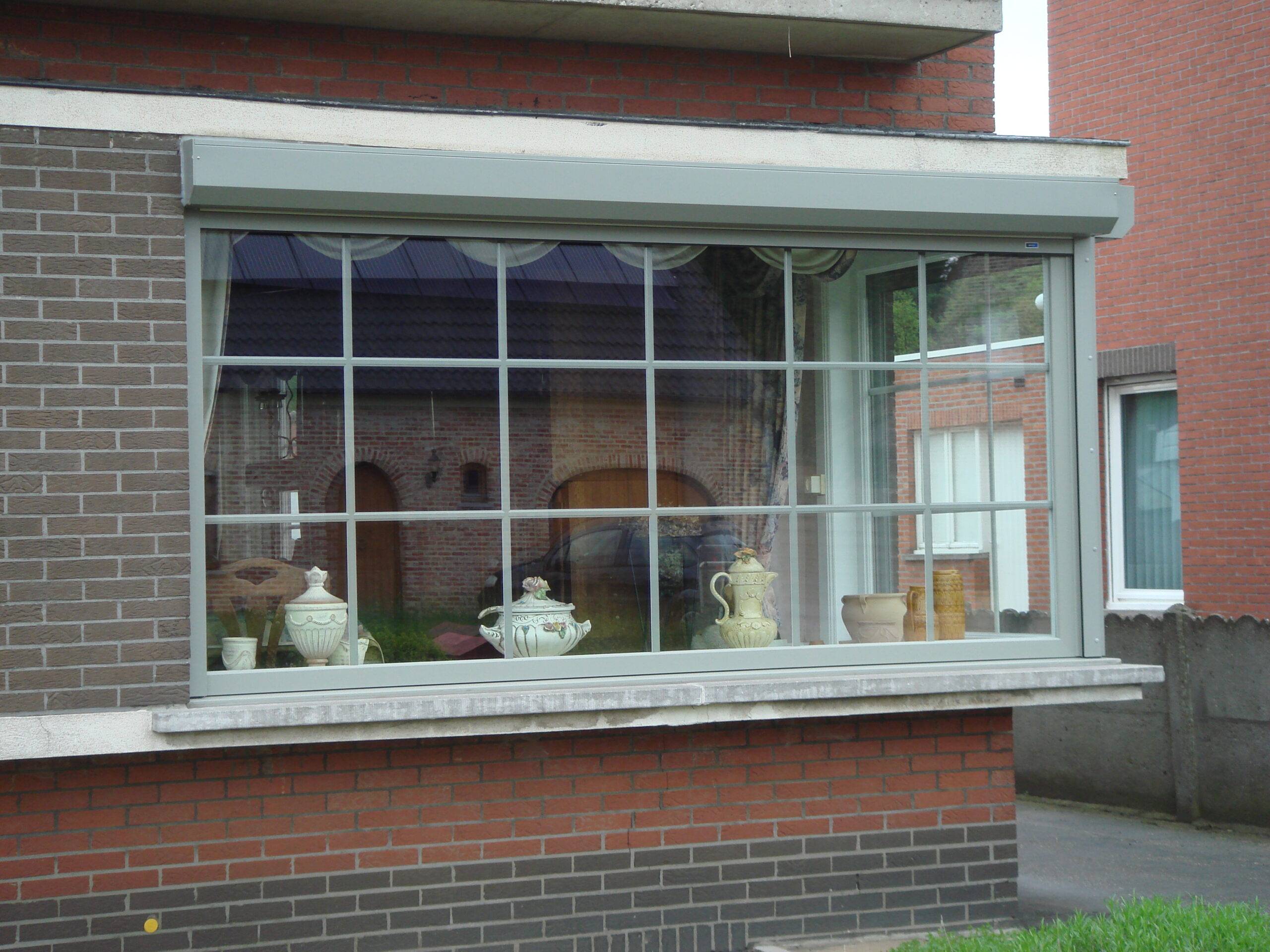009 - Vaste ramen in erker
