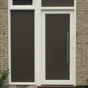 Voordeur met zijlicht en bovenlicht