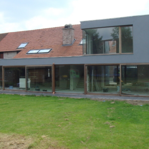 Vaste ramen + schuiframen in padoek